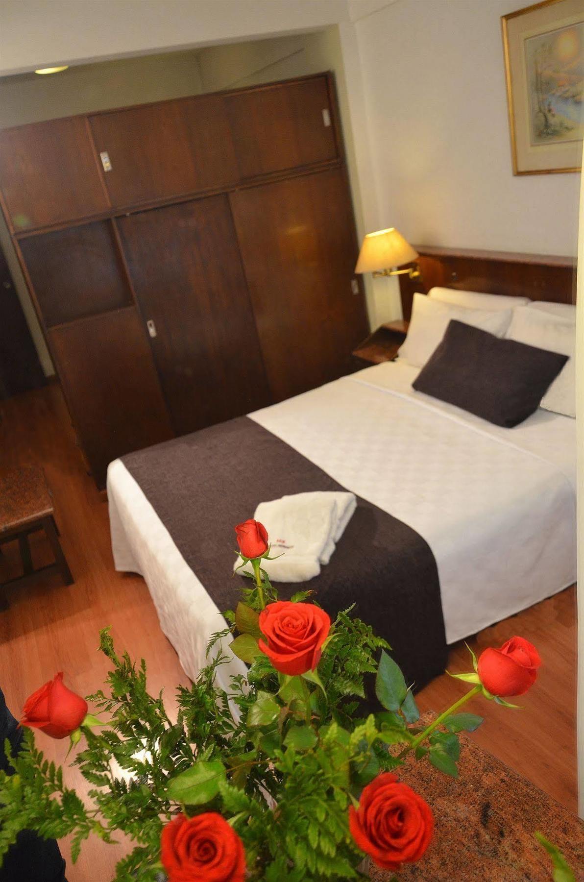 Ecuador Hotel Buenos Aires Zewnętrze zdjęcie