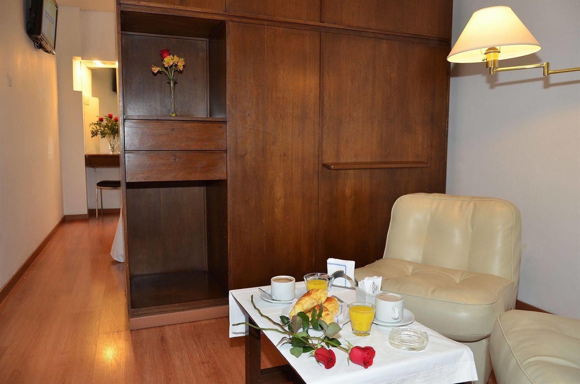 Ecuador Hotel Buenos Aires Zewnętrze zdjęcie