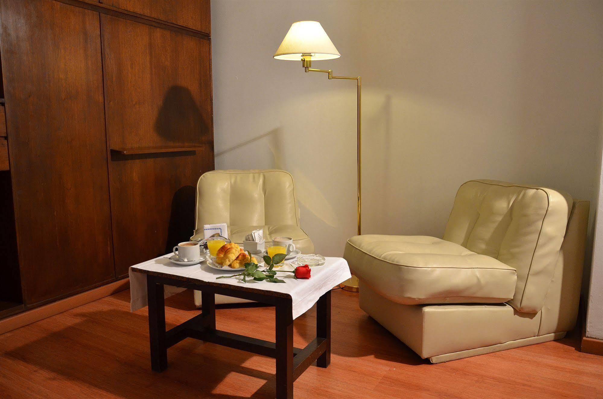 Ecuador Hotel Buenos Aires Zewnętrze zdjęcie